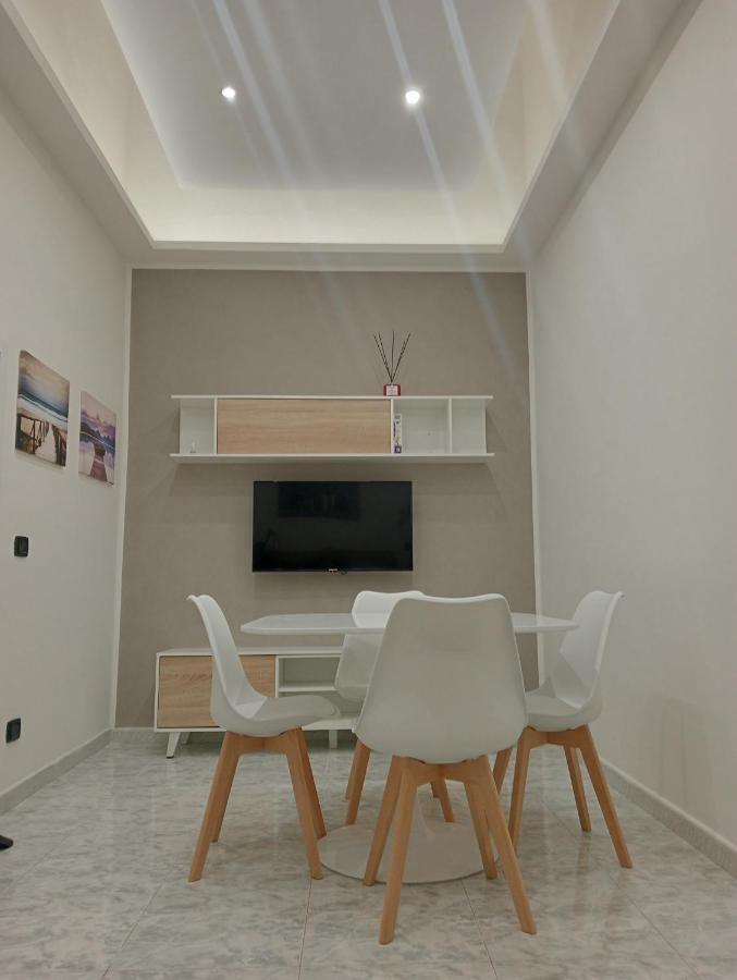Fra Sole E Stelle Apartment Бари Екстериор снимка