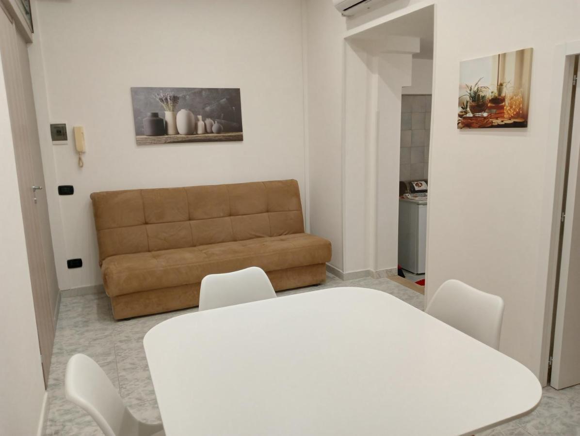 Fra Sole E Stelle Apartment Бари Екстериор снимка